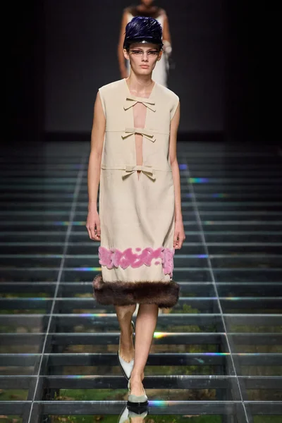 Look 40